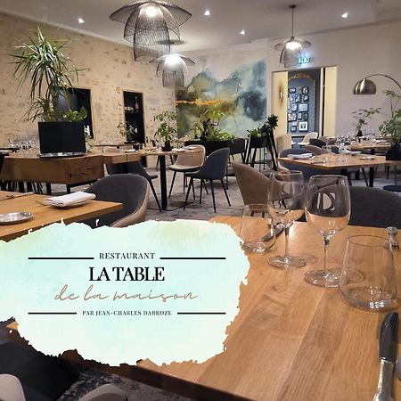 Logis Hotel - Restaurant Maison Claude Darroze 랑공 외부 사진