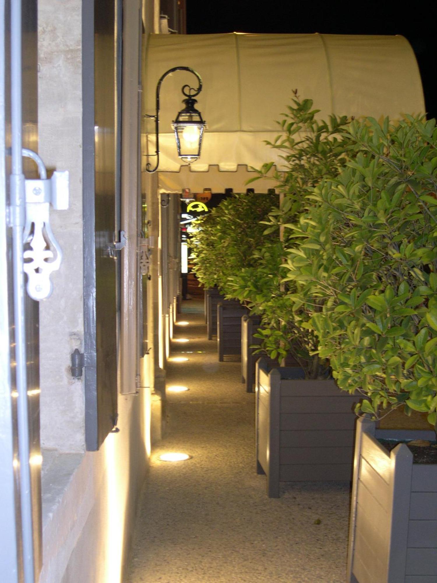 Logis Hotel - Restaurant Maison Claude Darroze 랑공 외부 사진