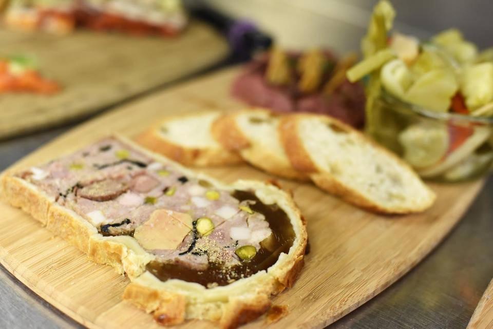 Logis Hotel - Restaurant Maison Claude Darroze 랑공 외부 사진