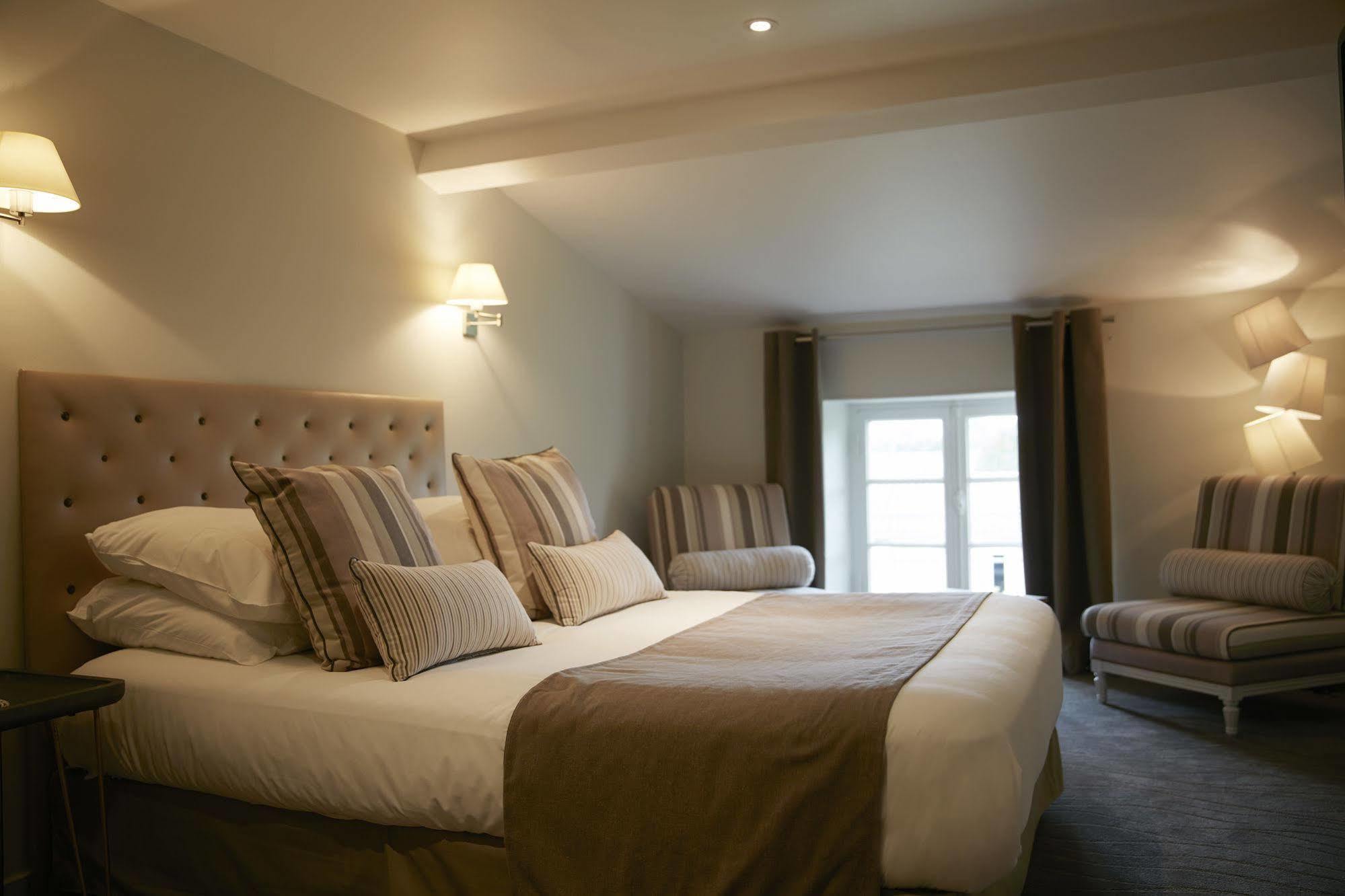 Logis Hotel - Restaurant Maison Claude Darroze 랑공 외부 사진