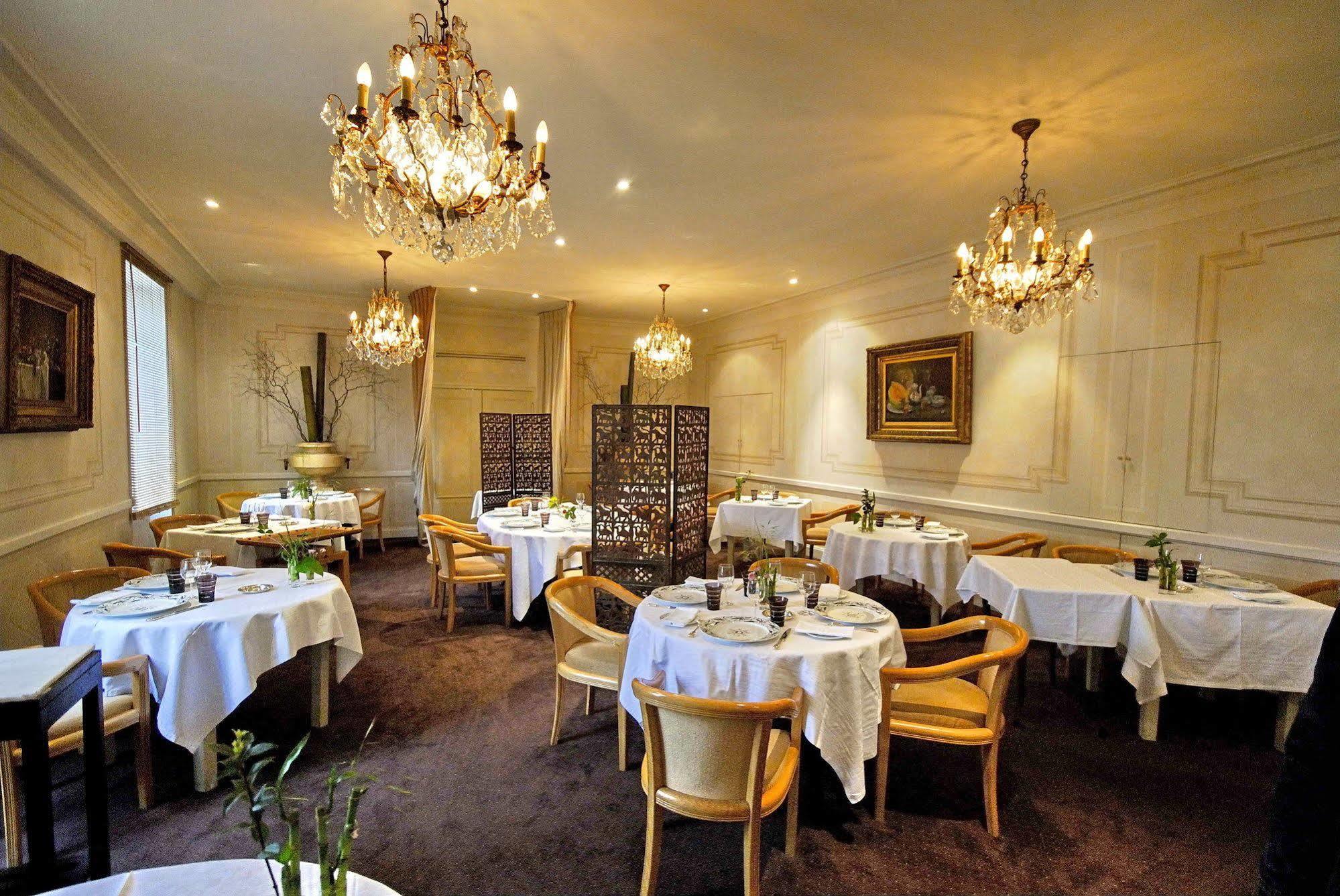Logis Hotel - Restaurant Maison Claude Darroze 랑공 외부 사진