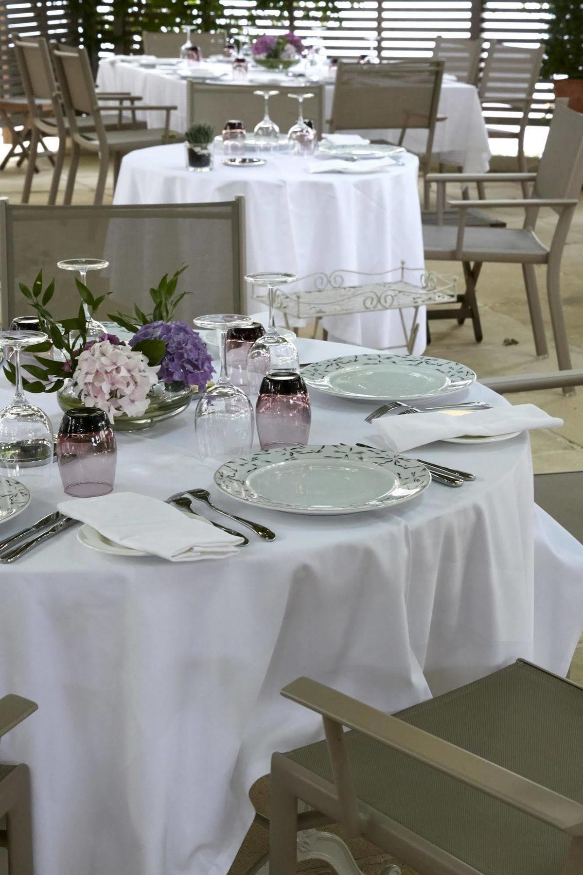 Logis Hotel - Restaurant Maison Claude Darroze 랑공 외부 사진